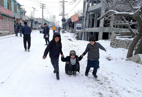 Featured image for Environmental Issues at Tourist Destinations: Witnessing the Impact of Travel