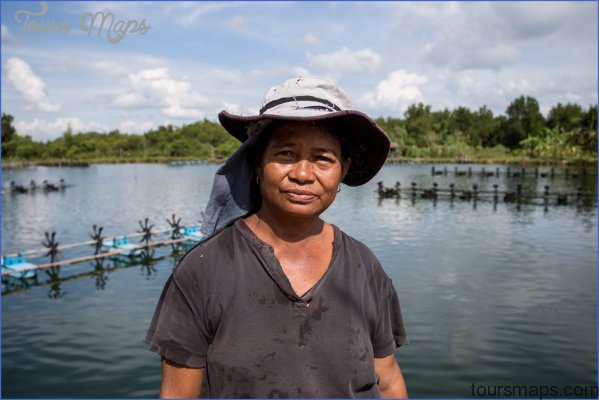 Featured image for Dealing with Aggressive Vendors at Certain Travel Destinations