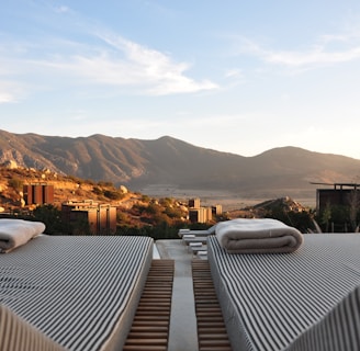 Featured image for The Illusion of Exclusivity in Luxury Travel: Fighting the Crowds Even at the Top