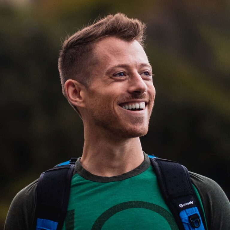 Featured image for Solo Travel and the Risk of Travel Scams Targeting Lone Individuals